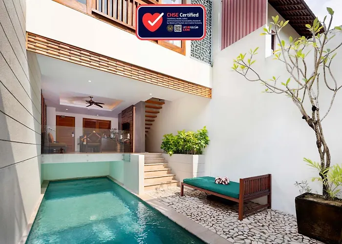 Villa Kayu Raja