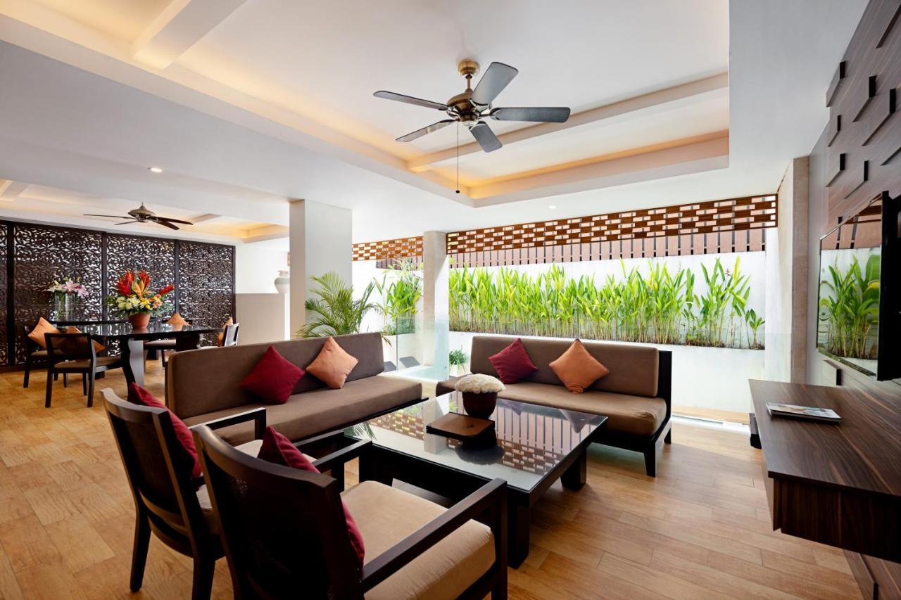 Kayu Raja Villa *