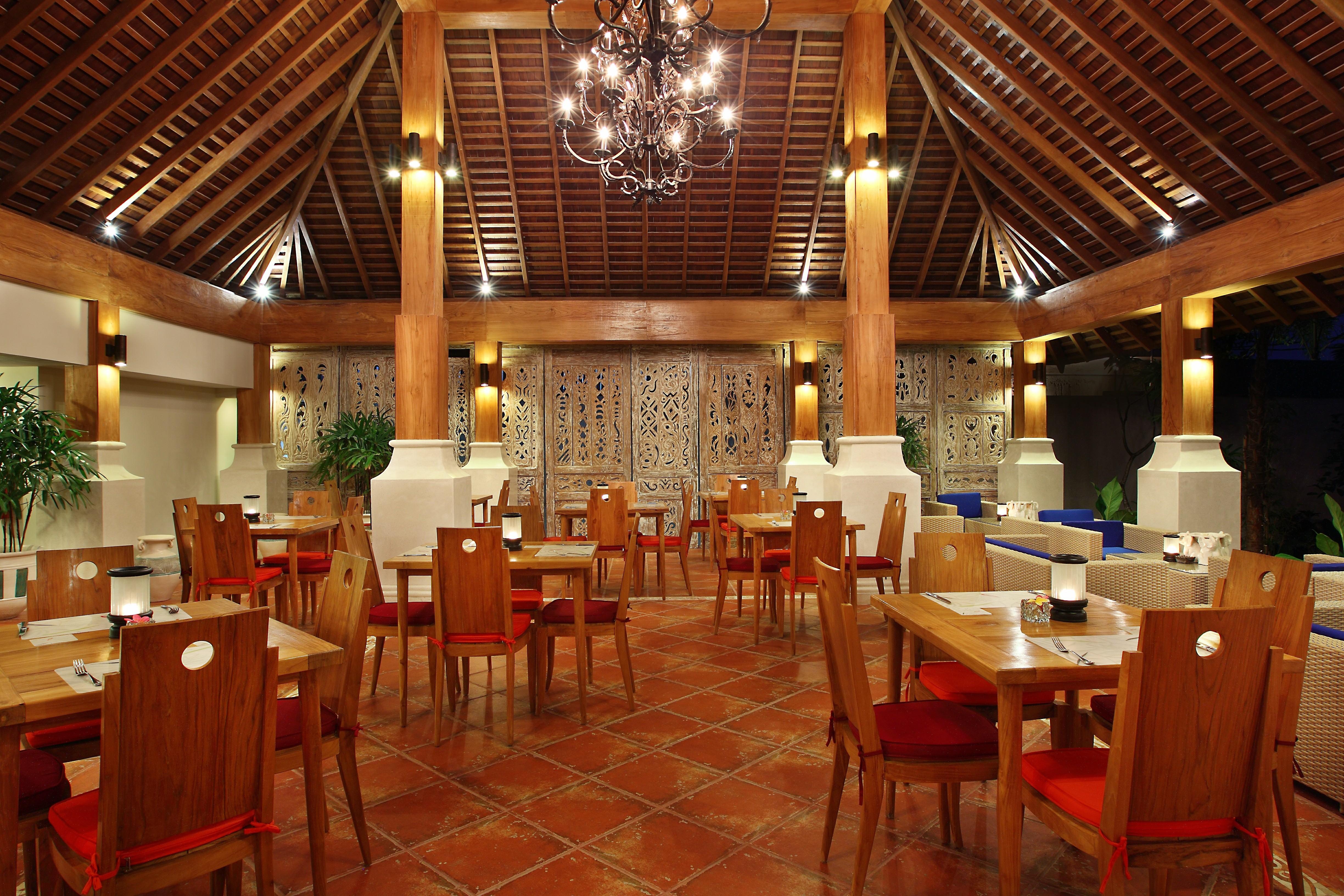 Kayu Raja Seminyak (Bali)